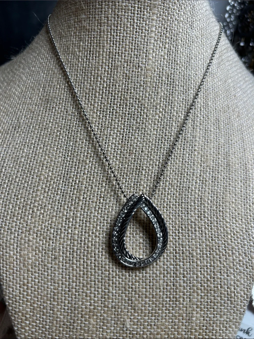 Silver Teardrop Pendant Necklace